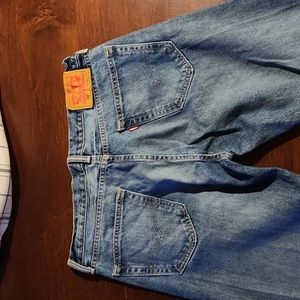 Mens 505 Levi's,tags were removed but pants were never worn. Size 34-30
